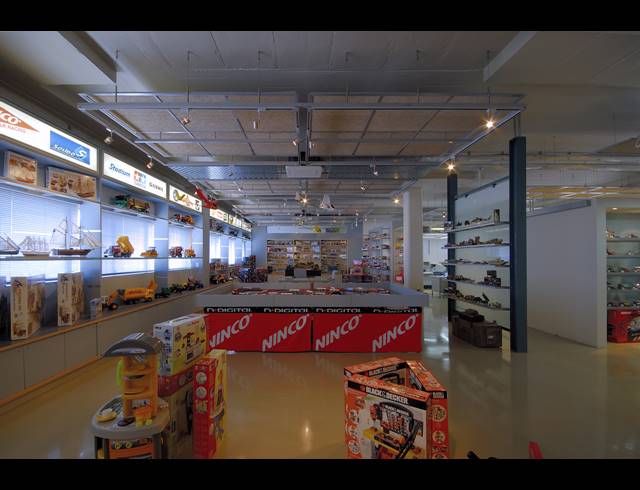 1,753M² WAREHOUSE RENTED IN SALT RIVER